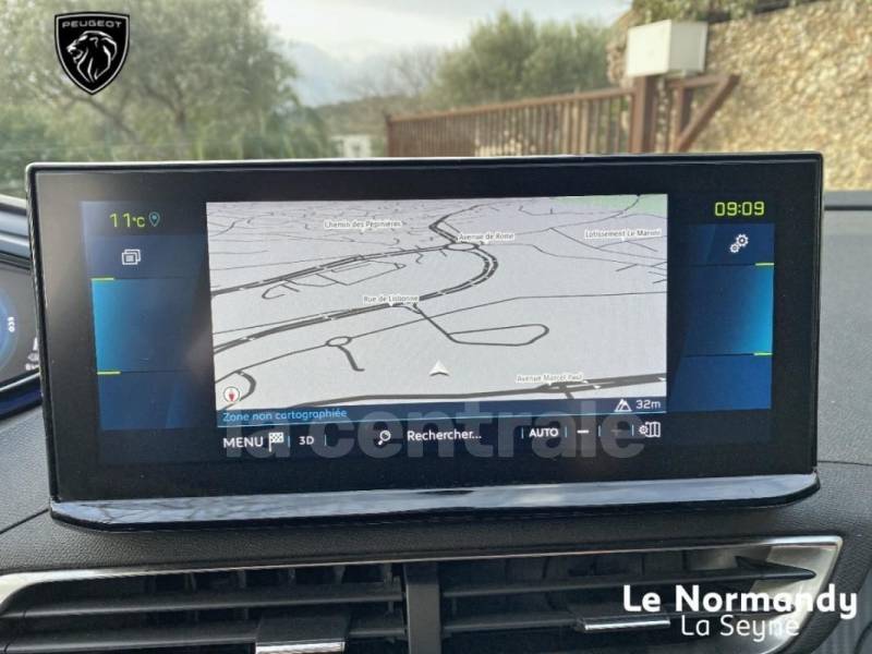 PEUGEOT 3008 II (2) 1.6 HYBRID 225 ALLURE E-EAT8