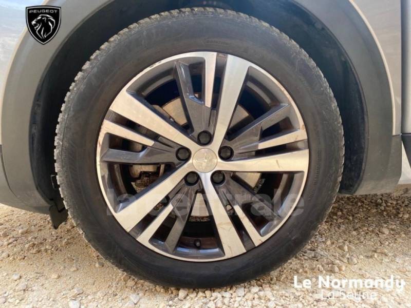 PEUGEOT 3008 II (2) 1.6 HYBRID 225 ALLURE PACK E-EAT8