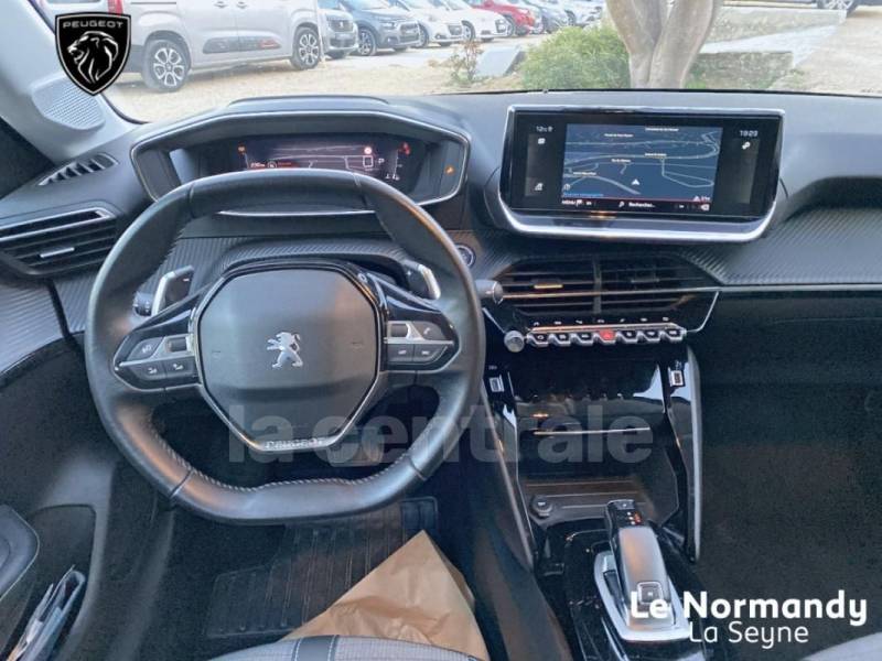 PEUGEOT 208 II 1.2 208 PURETECH 130 S&S ALLURE BUSINESS EAT8