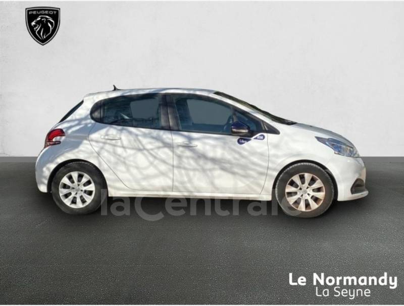 Peugeot 208 II Phase 2 1.2 PureTech 68ch Like