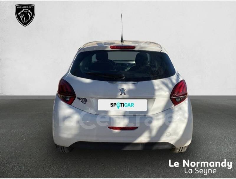 Peugeot 208 II Phase 2 1.2 PureTech 68ch Like