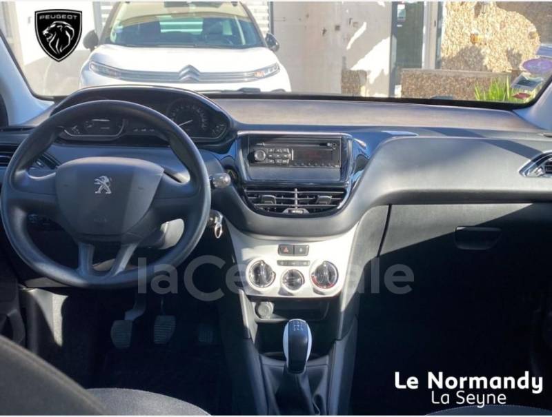 Peugeot 208 II Phase 2 1.2 PureTech 68ch Like