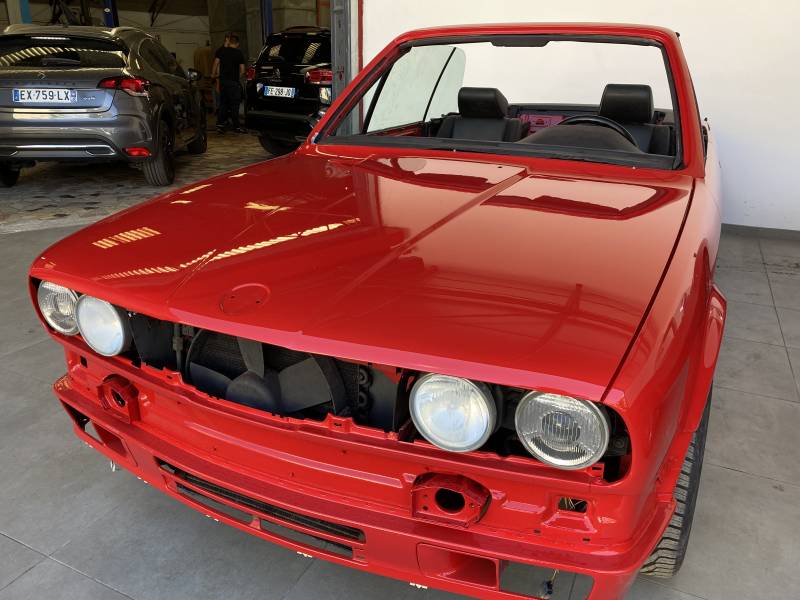 Restauration d'une BMW cabriolet chez Le Beau C au Beausset 83